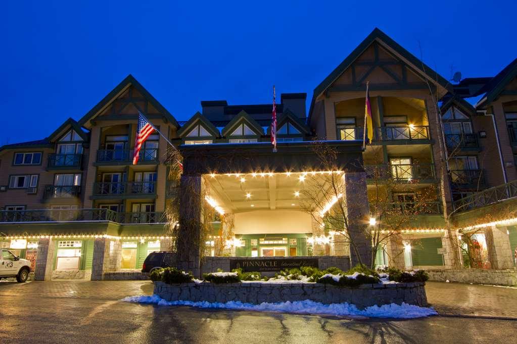 Pinnacle Hotel Whistler Exterior foto