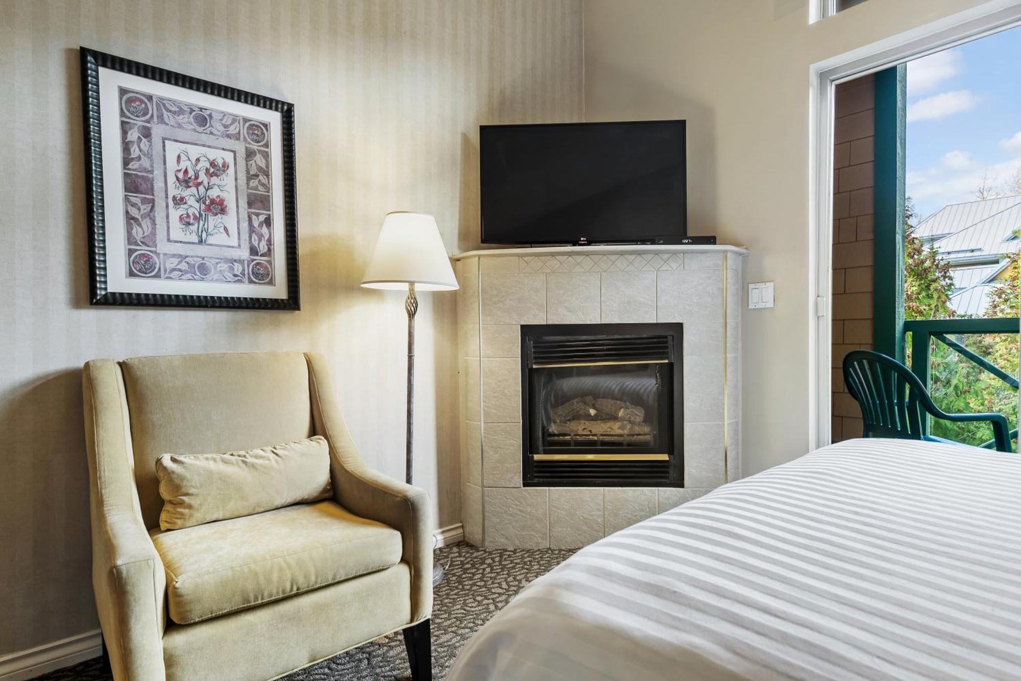 Pinnacle Hotel Whistler Zimmer foto