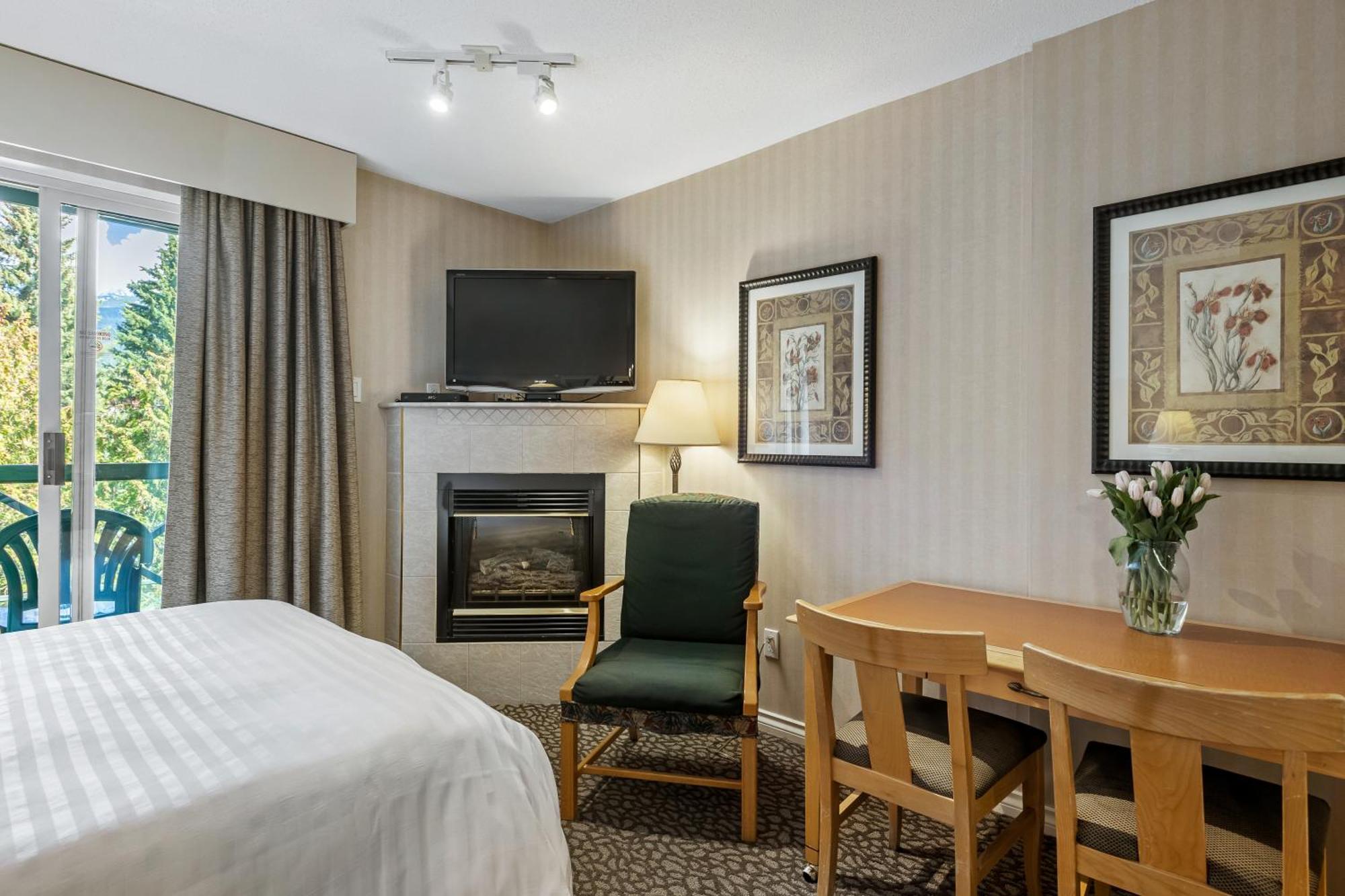 Pinnacle Hotel Whistler Zimmer foto
